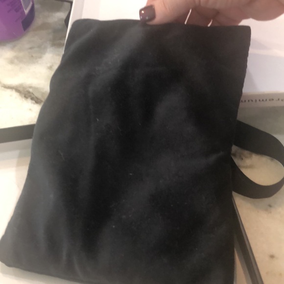 Premium Velvet Headache Pillow - Picture 3 of 4